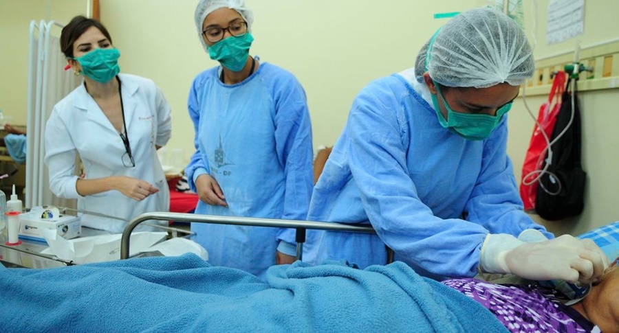 CATEGORIA: Governo sanciona piso da enfermagem e novos valores já estão valendo
