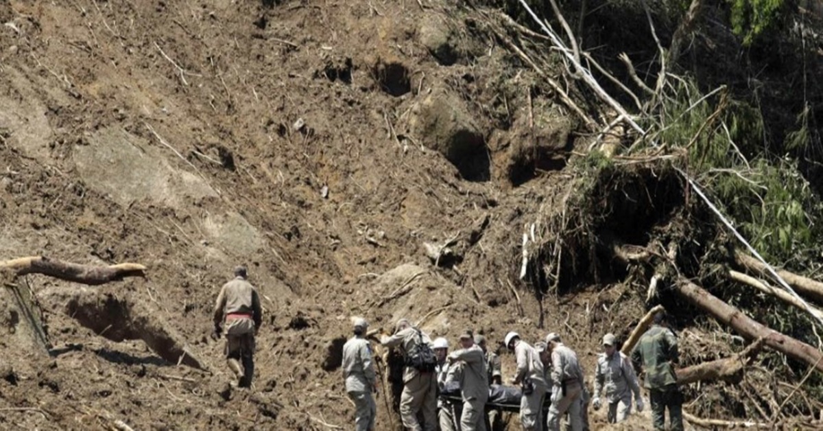 TRAGÉDIA: Gruta desaba e deixa pelo menos 9 mortos e um desaparecido