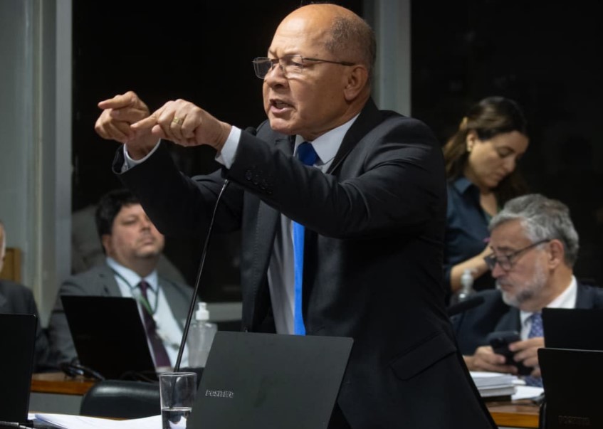 CHRISÓSTOMO: Deputado questiona participação da CONTAG na redação de emendas