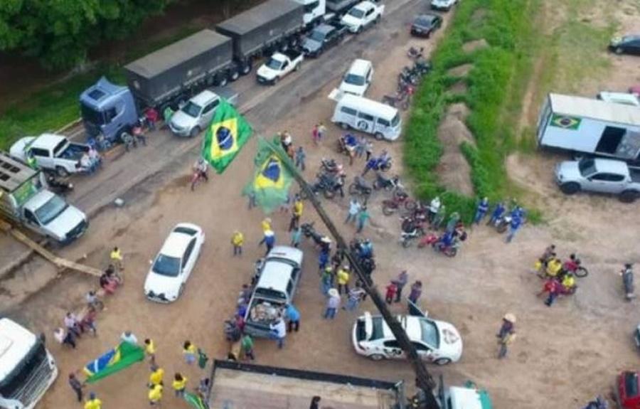 DURANTE MANIFESTAÇÕES: Acusados de intimidar pessoas terão que indenizar três vítimas