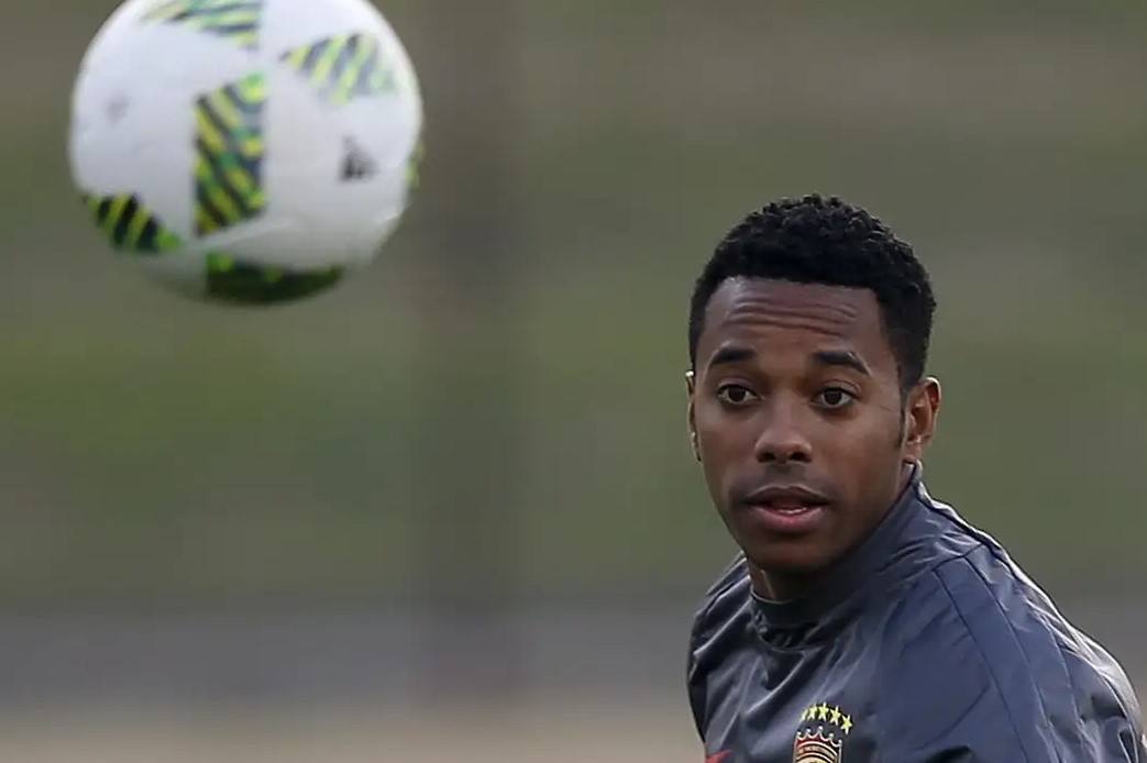 DECISÃO: Ministro do STF Gilmar Mendes vota pela soltura do ex-jogador Robinho