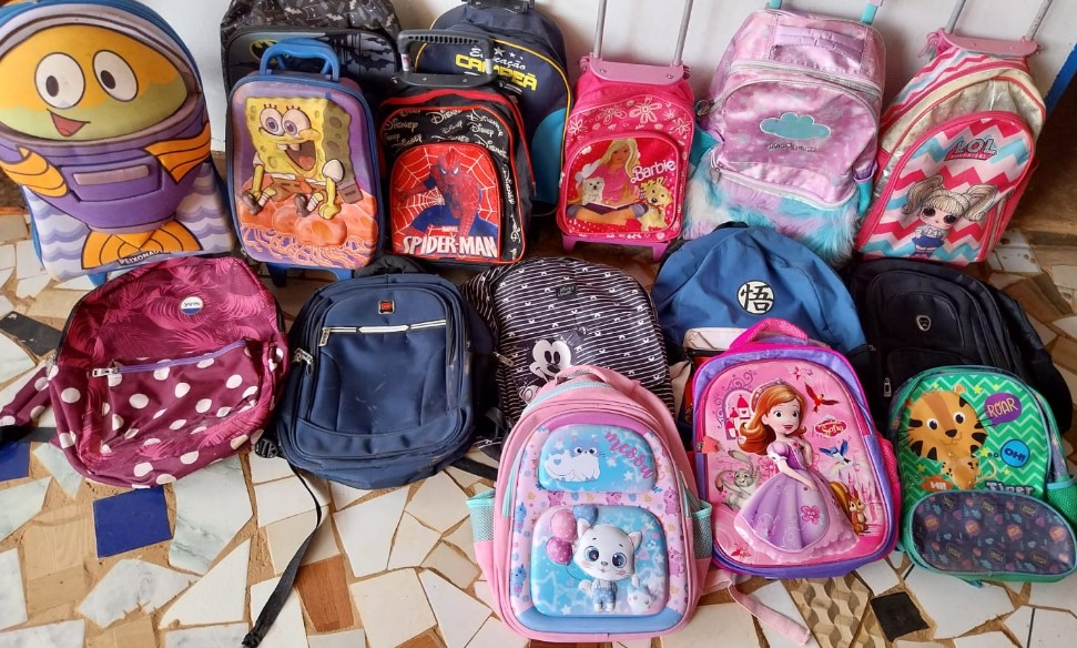 AÇÃO: Campanha solidária arrecada material escolar para famílias carentes