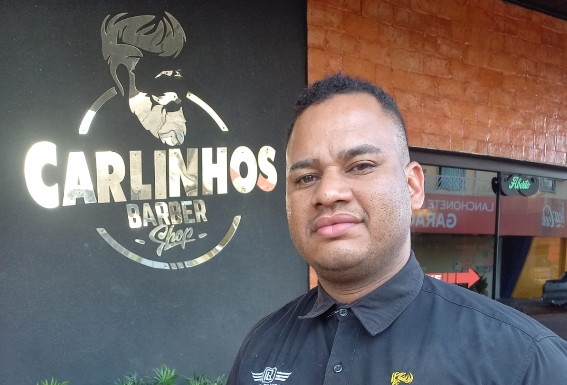 SUPERAÇÃO: A trajetória de superação de Carlinhos Barbershop