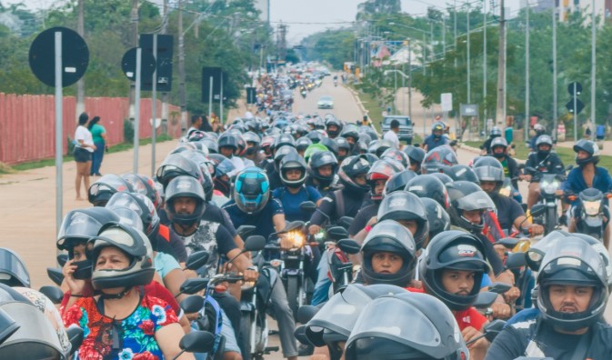 ENTREGA: 600 capacetes foram entregues na semana nacional de trânsito
