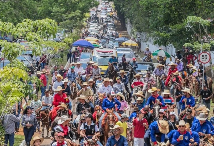 NOVA DATA: Cavalgada da 12ª Expovel é adiada para domingo devido a questões técnicas