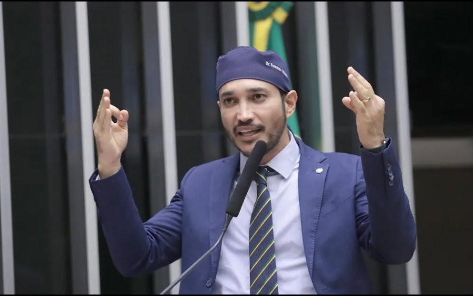 ELEIÇÕES 2026: Fernando Máximo lidera todos os cenários para o governo de Rondônia 