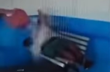 BALDE DE ÁGUA FRIA: Servidor do Hospital Municipal de Ji-Paraná acorda homem com agressões