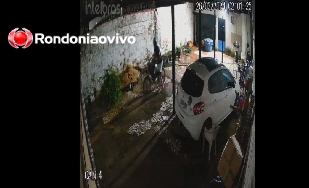 VÍDEO: 'Ladrão da madrugada' é gravado invadindo casa e furtando moto na zona Sul