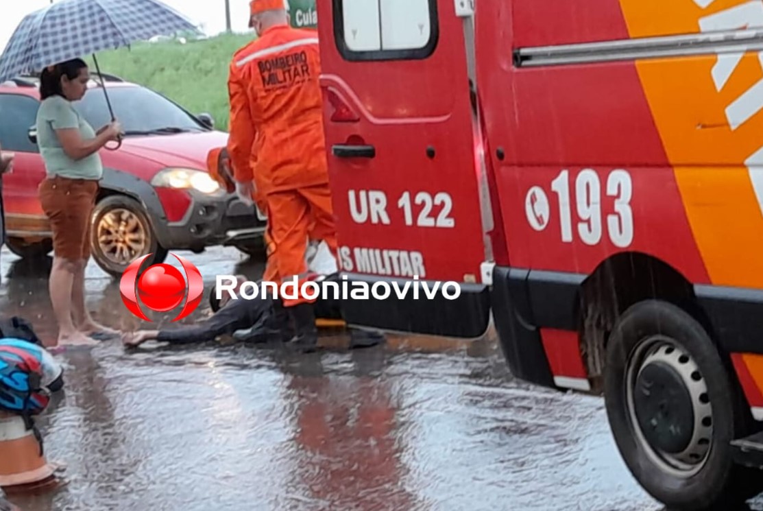 NA CHUVA: Motociclista sofre ferimentos após acidente na Rua da Beira