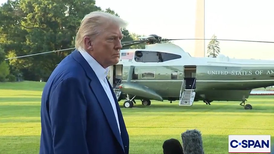 MUDANDO DE IDEIA: 'Lula pode me ligar quando quiser', diz Trump sobre tarifaço 