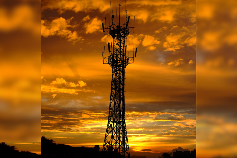 NAS CIDADES: Estudo liga torres de celular a maior mortalidade por câncer 