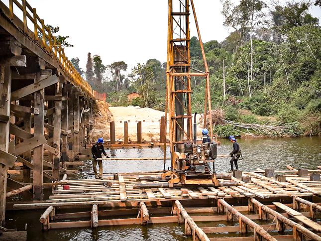 OBRAS: Iniciada a construção da ponte de concreto sobre o rio Jacy-Paraná