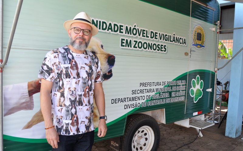 CAUSA ANIMAL: Vereador Aleks Palitot participa de entrega de unidades de vacinação