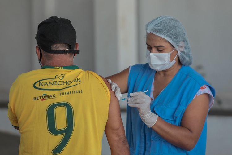 PANDEMIA: Porto Velho procura identificar e imunizar moradores de rua