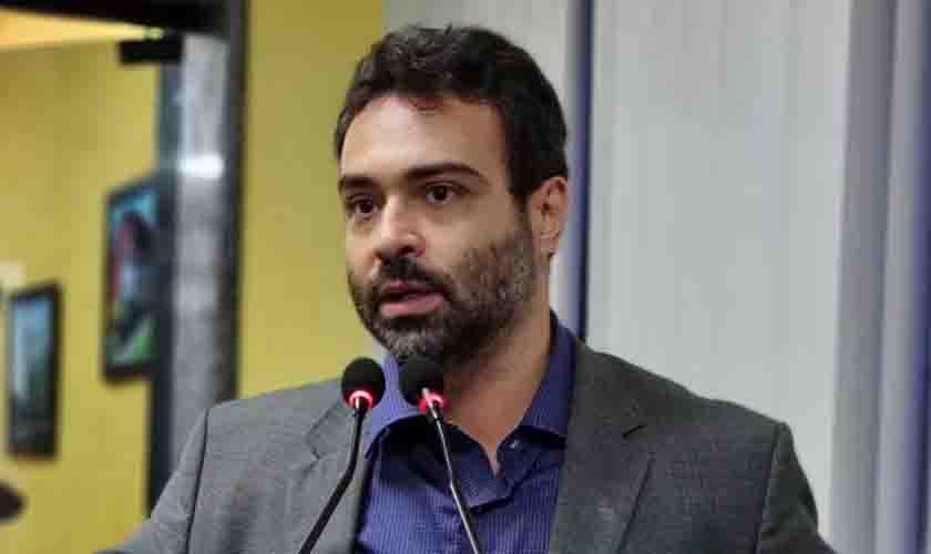 DECLINOU: Vinicius Miguel alega momento pessoal para a desistência de candidatura