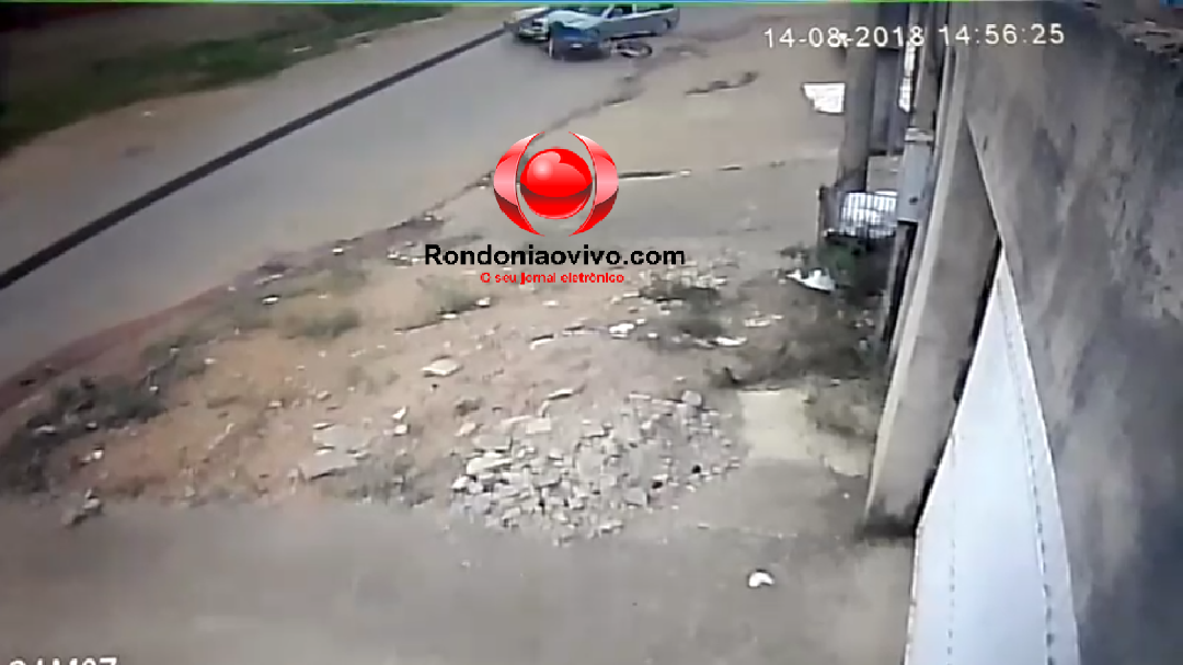 MORTO: Vídeo mostra motociclista atropelado por carro na Estrada da Areia Branca