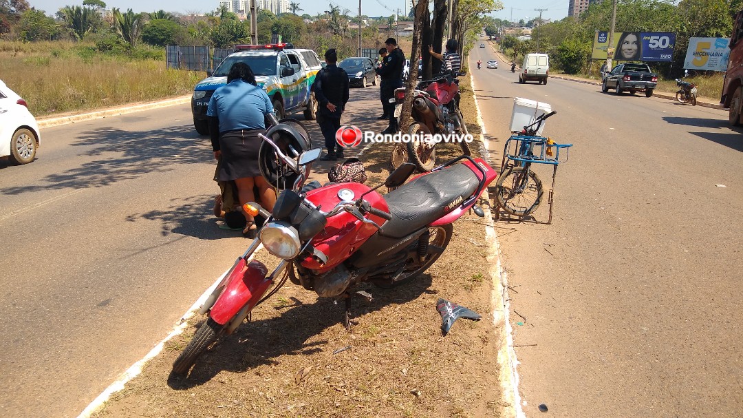 AO VIVO: Acidente grave deixa motociclistas feridos; carro ocupado por bebê foi atingido