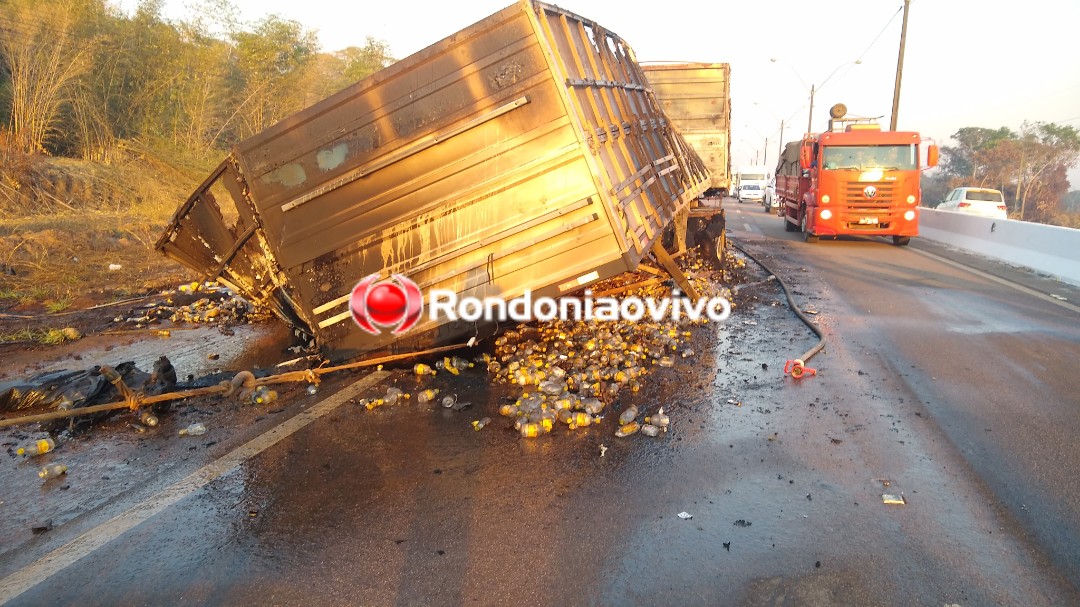 SINISTRO: Carreta com bebida alcoólica pega fogo na BR-364