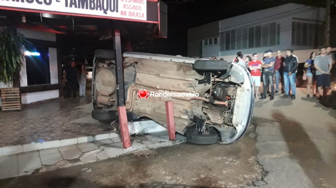 VÍDEO: Motorista fica preso às ferragens após capotamento no Centro