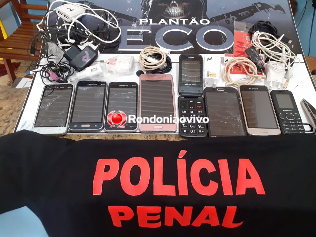 ATENTOS: Policiais penais interceptam mais celulares arremessados para dentro do 