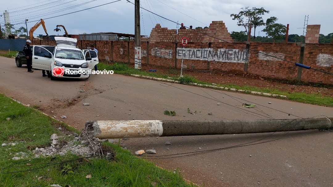 AO VIVO: Motorista de carro derruba poste para não matar ciclista