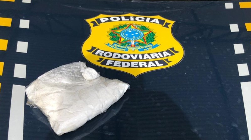 CAIU: Em Rondônia, foragido é preso pela PRF com cerca de 700 gramas de cocaína