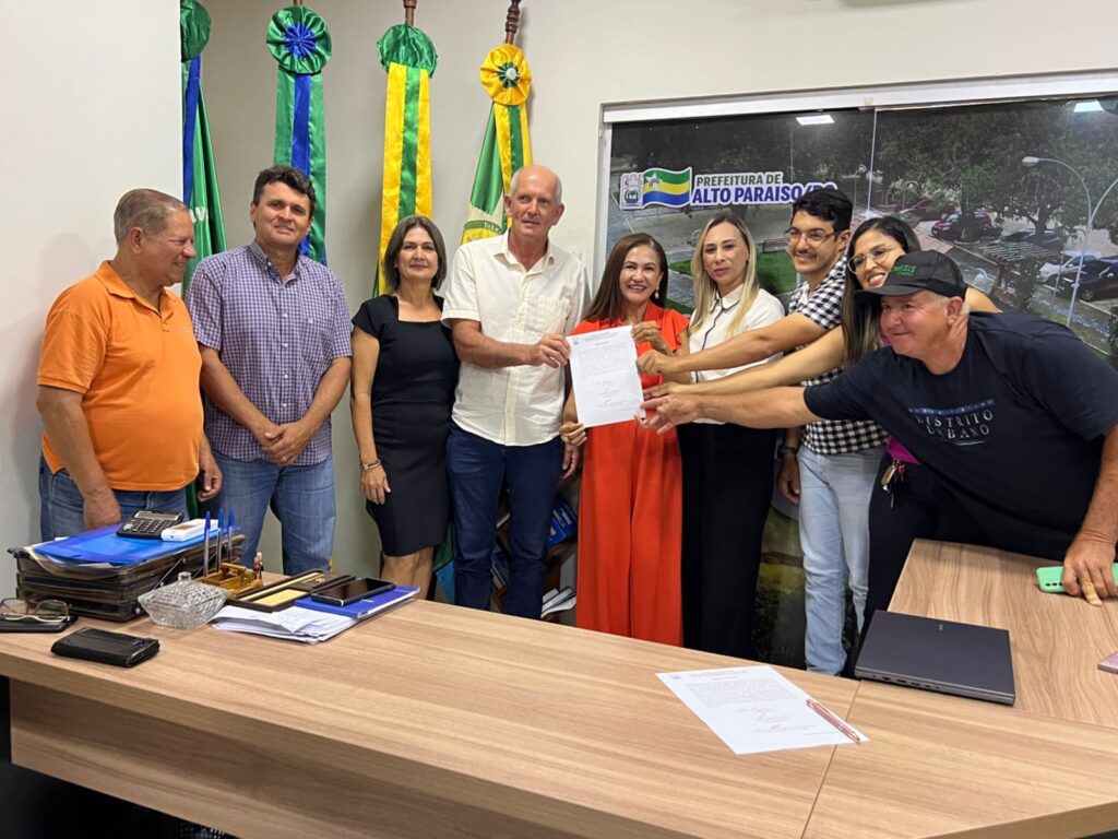 CONFÚCIO MOURA: Senador destina R$ 3,6 milhões para construção de escola modelo em Alto Paraíso
