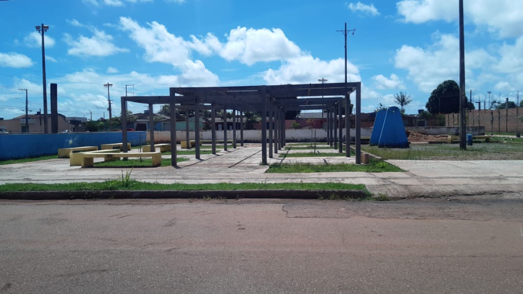 VEREADOR: Júnior Cavalcante destaca avanços na revitalização da praça do Parque Ceará