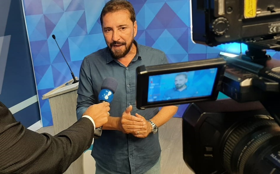 ELEIÇÕES: Justiça determina retirada de fake news contra o candidato Hildon Chaves