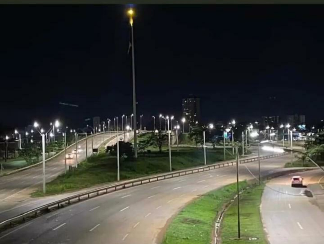 VEREADOR: Viaduto do Trevo do Roque recebe iluminação após pedido de Junior Cavalcante