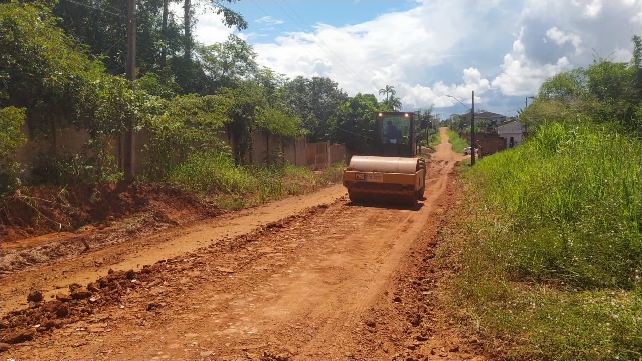 BAIRRO NOVA ESPERANÇA: Prefeitura atende pedido do vereador Edevaldo Neves e recupera rua 