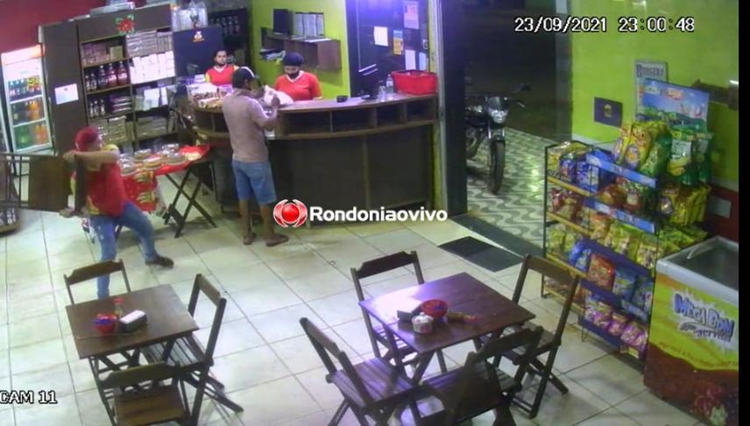 LEVOU SURRA: Vídeo mostra ladrão sendo desarmado por funcionário de panificadora