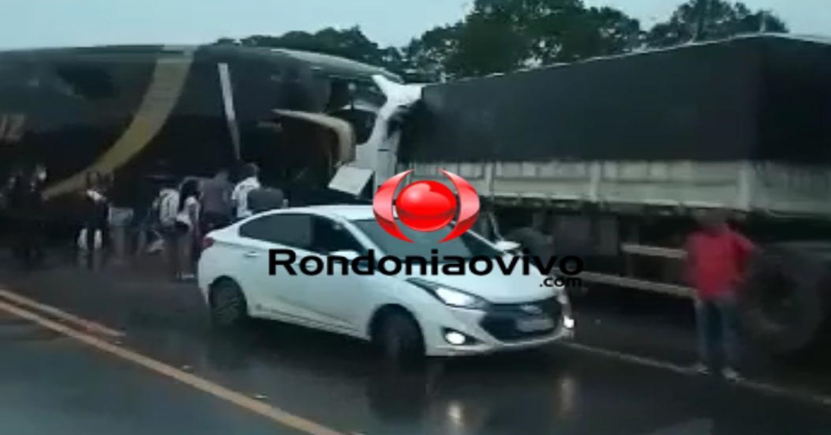 COLISÃO FRONTAL: Identificadas vítimas fatais de acidente entre ônibus e carreta na BR-364