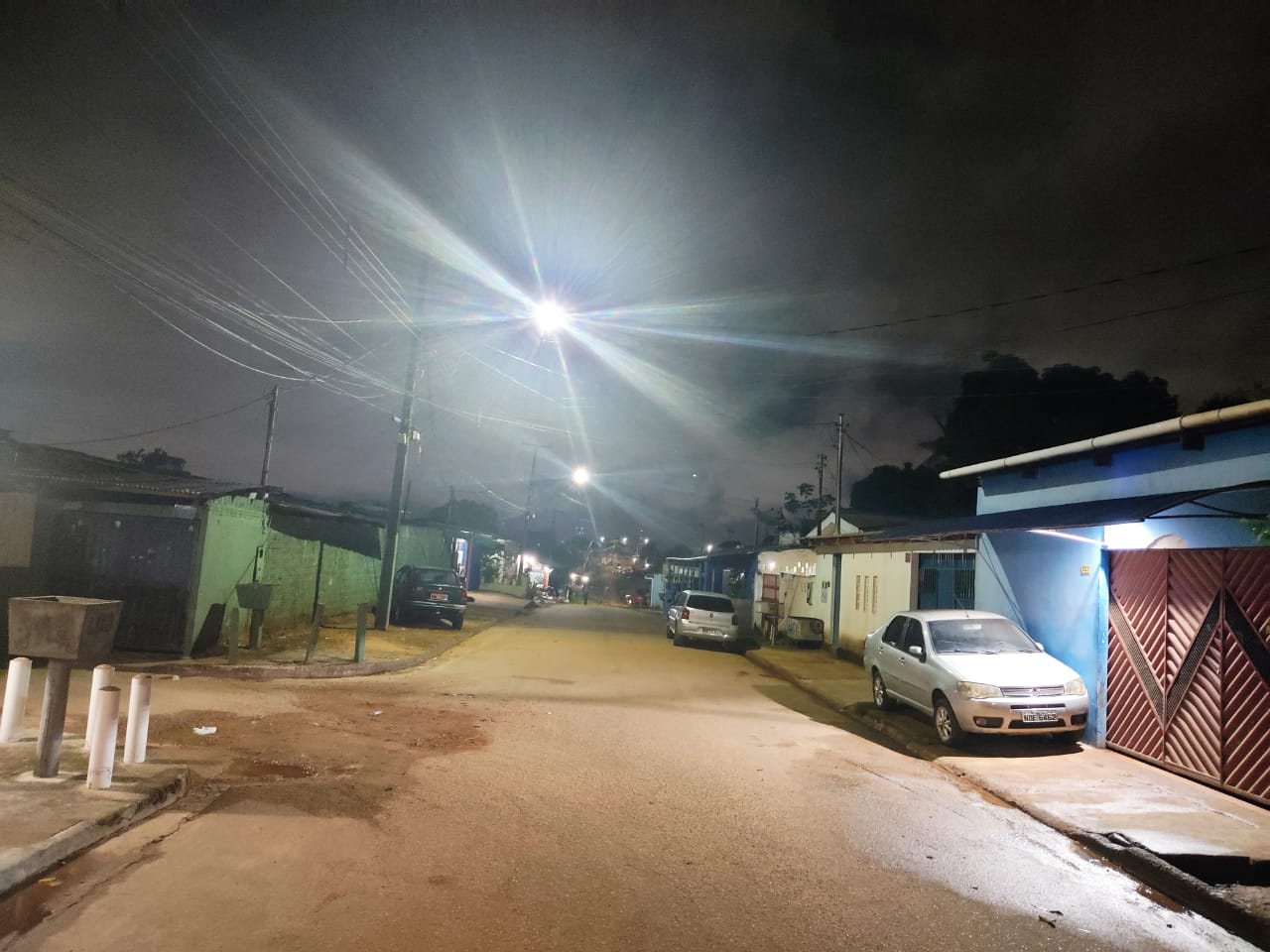 EDWILSON NEGREIROS: Serviço de iluminação chega no Escola de Polícia após pedido de vereador