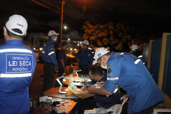 LEI SECA: Policial penal e mais 13 motoristas são presos embriagados no trânsito