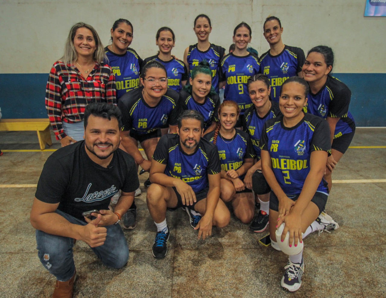 PIMENTA BUENO: Deputado Marcelo Cruz prestigia 1º Torneio da Amizade de Voleibol 