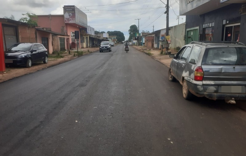 EDWILSON NEGREIROS: Prefeitura recapeia rua na zona Leste após pedido de vereador