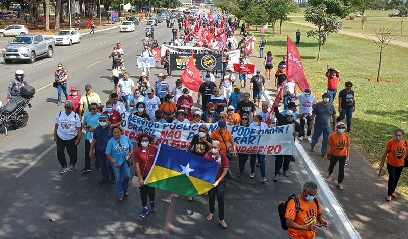 SINDSEF: Professores fortalecem caravana à Brasília para cobrar reajuste salarial 