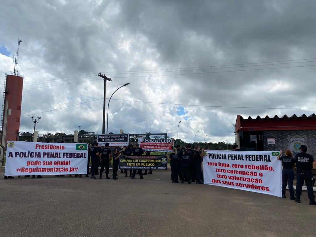 POLICIA PENAL FEDERAL: Servidores do DEPEN fazem manifestação no Presídio  Federal - Rondoniaovivo.com