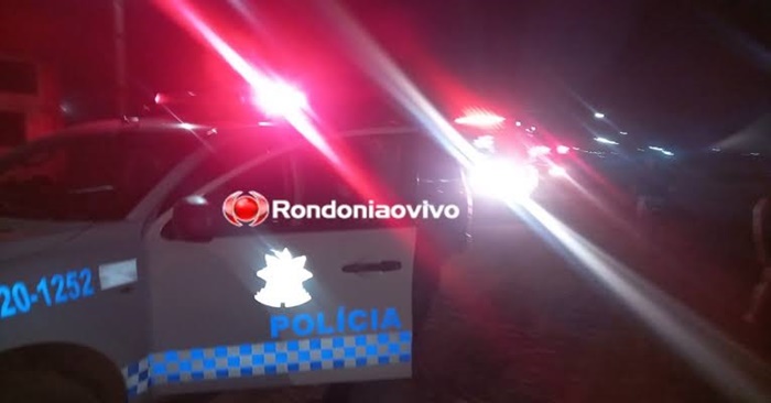 ENCAPUZADOS: Bandidos fazem roubo em comércio de espetinhos e fogem levando veículos