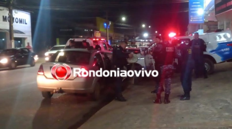 ALTA VELOCIDADE: Perseguição policial a automóvel acaba com três detidos armados 