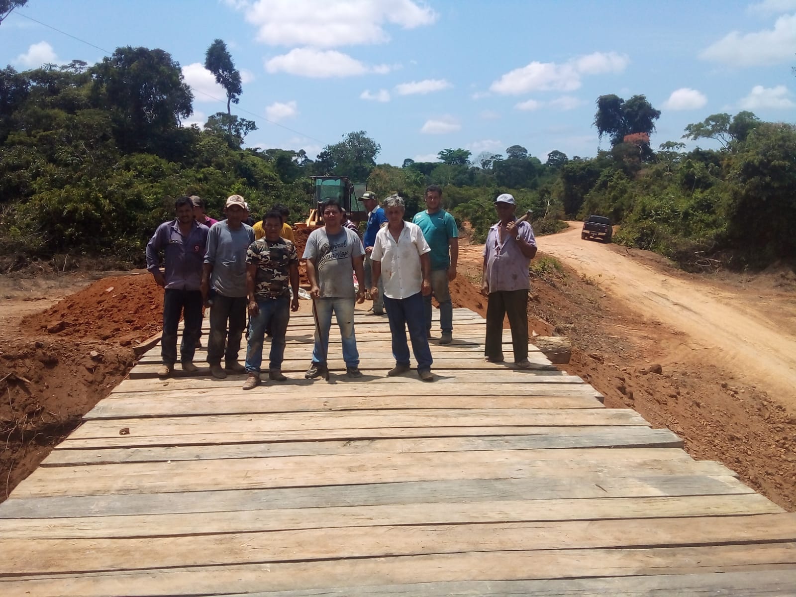 ESCLARECIMENTO: Ponte sobre Rio Vermelho em Extrema foi reconstruída pelos Kaxarari e a comunidade