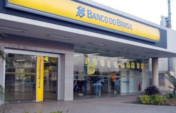 RECRUTADO: Morador de rua é preso abrindo conta bancária com documento falso 