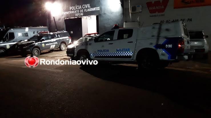 EMBRIAGADO: Professor é preso ao colidir carro em viatura da PM em pátio de posto 