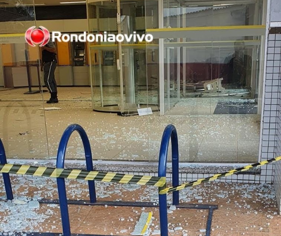 DINAMITE: Bandidos explodem caixa eletrônico do Banco do Brasil 