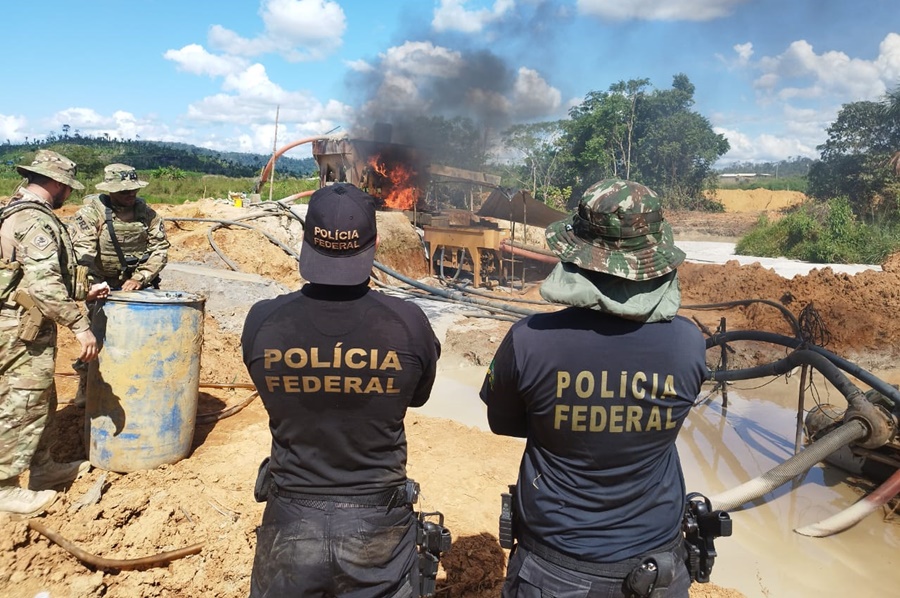 URU PRAESIDIUM: PF realiza operação para combater ações ilegais em terra indígena