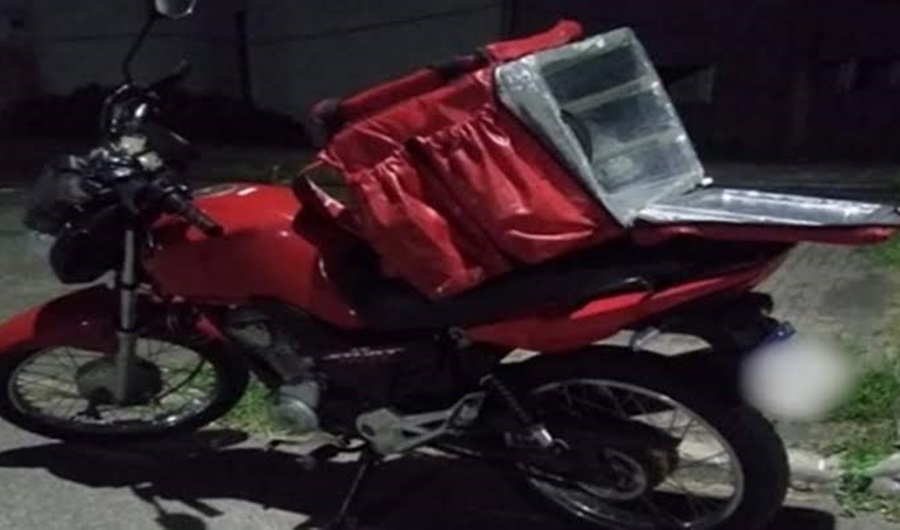 MAIS UM: Motoboy de delivery tem veículo roubado durante entrega de lanche 