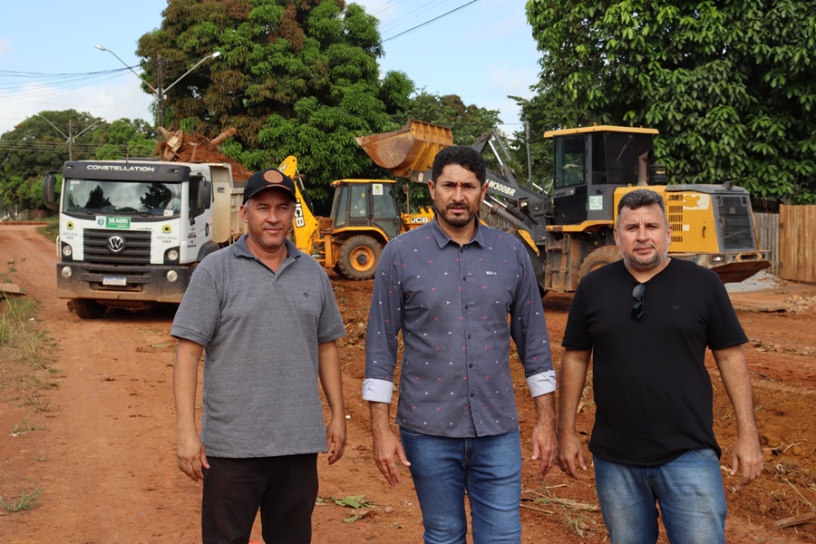 PONTA DO ABUNÃ: Márcio Pacele visita distritos para fiscalizar andamento do Cadastro Único