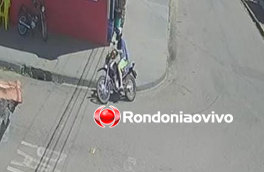 VÍDEO: Criminosos furtam motocicleta na frente de residência na zona Leste