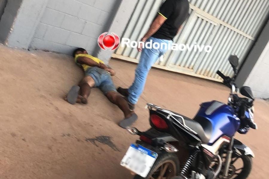 'TÔ INVISÍVEL': Acusado com moto roubada passa sem capacete na frente de equipe da PC